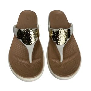 CROCS Sanrah Embellished Wedge Flip Flops Sz 6